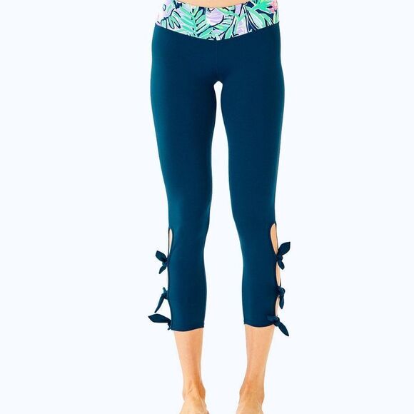 Lilly Pulitzer Luxletic Weekend Cropped Leggings - Picture 2 of 12